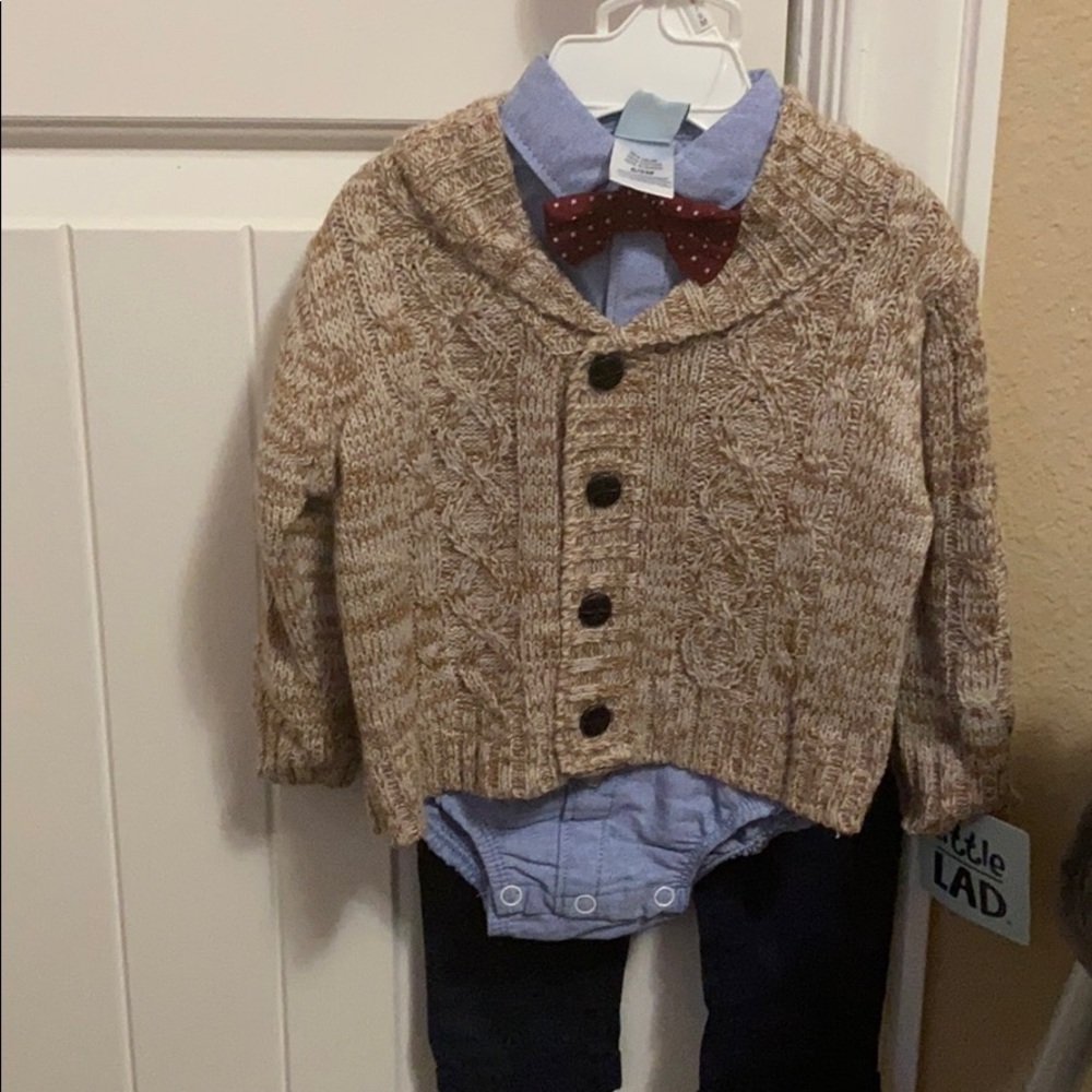 3 piece boys out 6-9 months